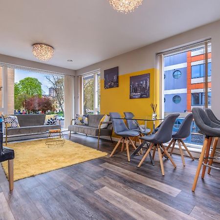 Iconic Garden Apt, Steps From City Centre & Cafes ブリストル エクステリア 写真